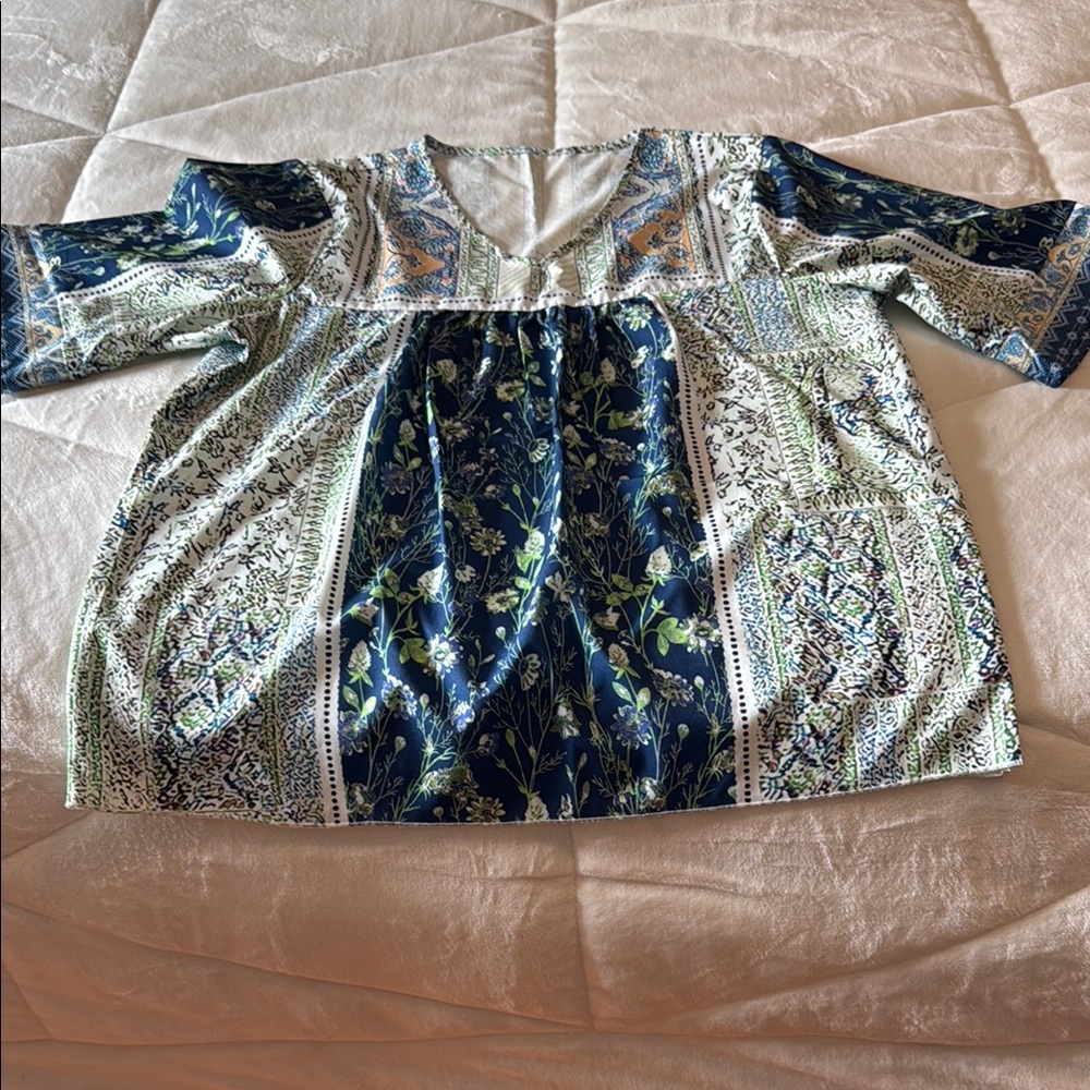 Floral Patchwork V-Neck Top